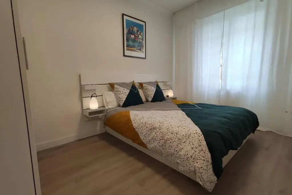 Apartamento Acogedor, céntrico y amplio apartamento! Pamplona Inn 1